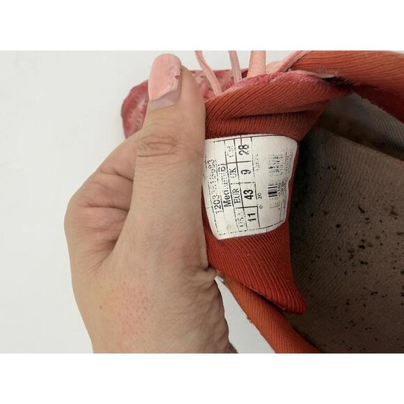 Brooks Ghost 13 Red Space Dye Sneakers Sz 11 Womens - Picture 5 of 5